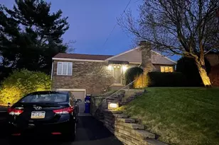 1055 Greentree Rd, Green Tree, PA 15220 - Photo 3