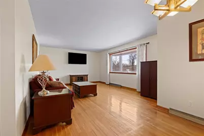 804 Redwood Dr, Cecil, PA 15057 - Photo 9