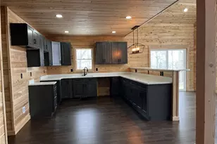 8498 E Lake Rd, Erie, PA 16511 - Photo 7