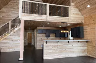 8498 E Lake Rd, Erie, PA 16511 - Photo 5