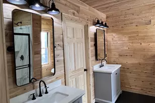 8498 E Lake Rd, Erie, PA 16511 - Photo 17