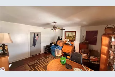 327 Lowell St, Vandergrift, PA 15690 - Photo 7