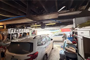 327 Lowell St, Vandergrift, PA 15690 - Photo 15