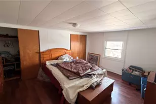 327 Lowell St, Vandergrift, PA 15690 - Photo 9