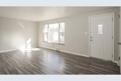 3530 Pinewood Dr, West Homestead, PA 15120 - Photo 3