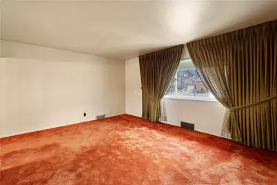 2457 N Meadowcroft Ave, Banksville/Westwood, PA 15216 - Photo 9