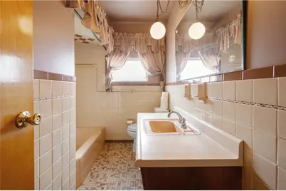 2457 N Meadowcroft Ave, Banksville/Westwood, PA 15216 - Photo 17