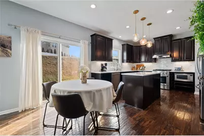 225 Foxwood Rd, Coraopolis, PA 15108 - Photo 11