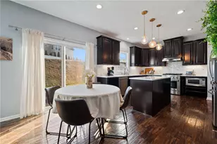 225 Foxwood Rd, Coraopolis, PA 15108 - Photo 11