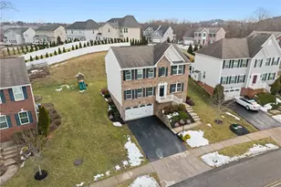 225 Foxwood Rd, Coraopolis, PA 15108 - Photo 41