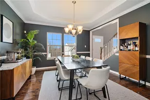 225 Foxwood Rd, Coraopolis, PA 15108 - Photo 5