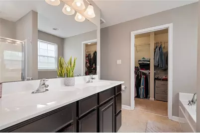 225 Foxwood Rd, Coraopolis, PA 15108 - Photo 23