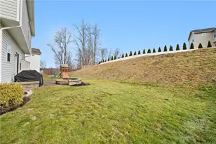 225 Foxwood Rd, Coraopolis, PA 15108 - Photo 39