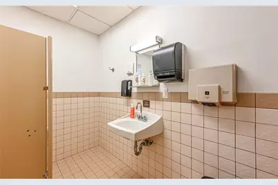 817 Main St, Pittsburgh, PA 15215 - Photo 19