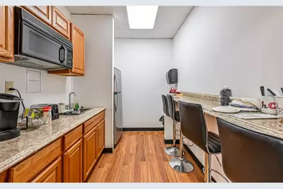 817 Main St, Pittsburgh, PA 15215 - Photo 17