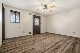 460 Bassett Dr, Bethel Park, PA 15102 - Photo 27