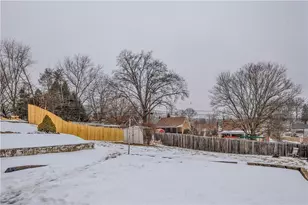 120 Ida Dr, Pittsburgh, PA 15116 - Photo 7