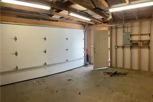 725 11th Ave, New Brighton, PA 15066 - Photo 7