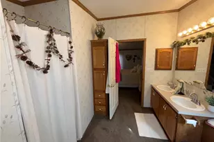 745 Florence Ave, East McKeesport, PA 15035 - Photo 7