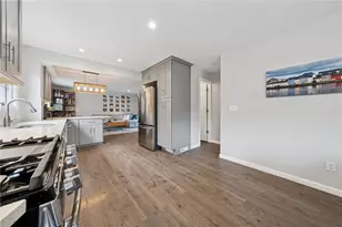 2415 Collins Rd, Pittsburgh, PA 15235 - Photo 13