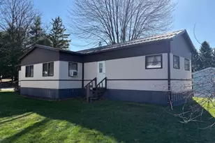 204 Kingston Ln, White Township, PA 15701 - Photo 3