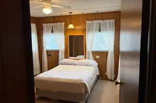 204 Kingston Ln, White Township, PA 15701 - Photo 9