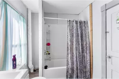 374 Harrison St, Sharon, PA 16146 - Photo 17