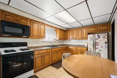 17 Hickory St, Burgettstown Boro, PA 15021 - Photo 9