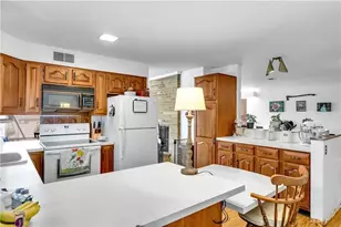 101 N 6th St, Youngwood, PA 15697 - Photo 11