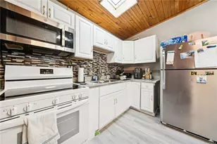 1734 E Carson St, Pittsburgh, PA 15203 - Photo 13