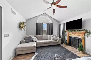 6237 Overlook Ln, Rostraver, PA 15012 - Photo 7