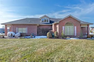 6237 Overlook Ln, Rostraver, PA 15012 - Photo 3