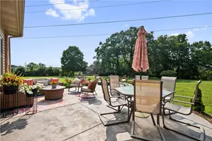 1217 Old Leechburg Rd, Pittsburgh, PA 15239 - Photo 19