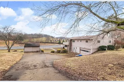 104 Allemande Lane, Valencia, PA 16059 - Photo 1