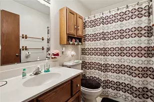 742 N Liberty Rd, Pine Township, PA 16127 - Photo 15