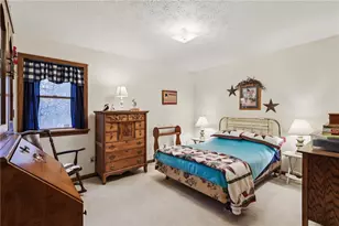 742 N Liberty Rd, Pine Township, PA 16127 - Photo 17