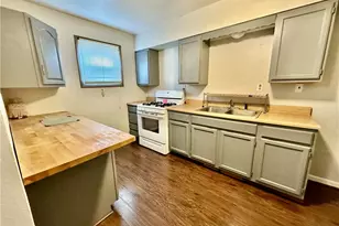 1302 Barkley Rd, McKeesport, PA 15133 - Photo 9