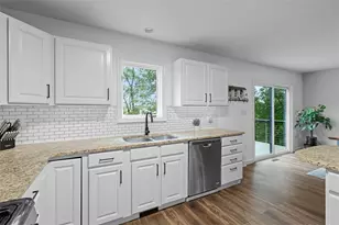 360 Hickory Grade Rd, Bridgeville, PA 15017 - Photo 11