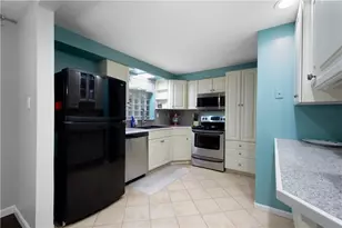 110 Tel Star Dr, Pittsburgh, PA 15236 - Photo 9