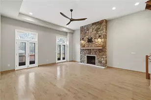 709 Clyde St, Pittsburgh, PA 15213 - Photo 9