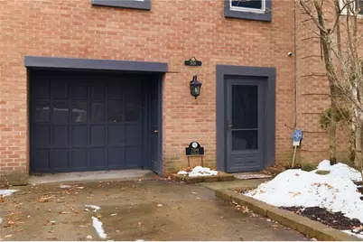 709 Clyde St, Pittsburgh, PA 15213 - Photo 3