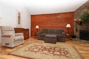 2713 Powder Ridge Rd, Hidden Valley, PA 15502 - Photo 3