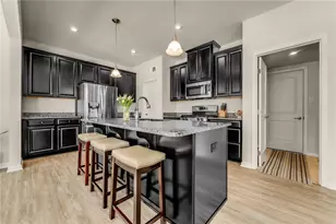 1017 Blackhawk Dr, Valencia, PA 16059 - Photo 5