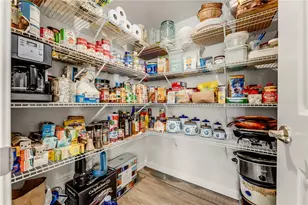 1017 Blackhawk Dr, Valencia, PA 16059 - Photo 11