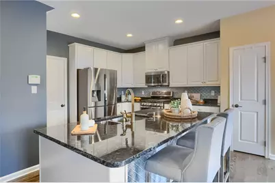 217 Noble Woods Dr, Coraopolis, PA 15108 - Photo 7