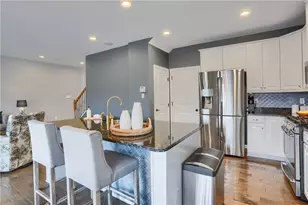 217 Noble Woods Dr, Coraopolis, PA 15108 - Photo 9