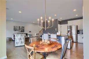 217 Noble Woods Dr, Coraopolis, PA 15108 - Photo 13