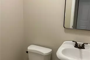 2643 Hunters Point Dr, Wexford, PA 15090 - Photo 17