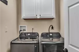 4019 Bentwood Dr, Canonsburg, PA 15317 - Photo 21