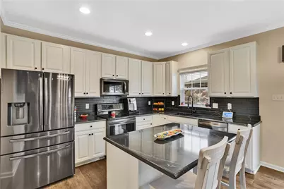 4019 Bentwood Drive, Canonsburg, PA 15317 - Photo 11